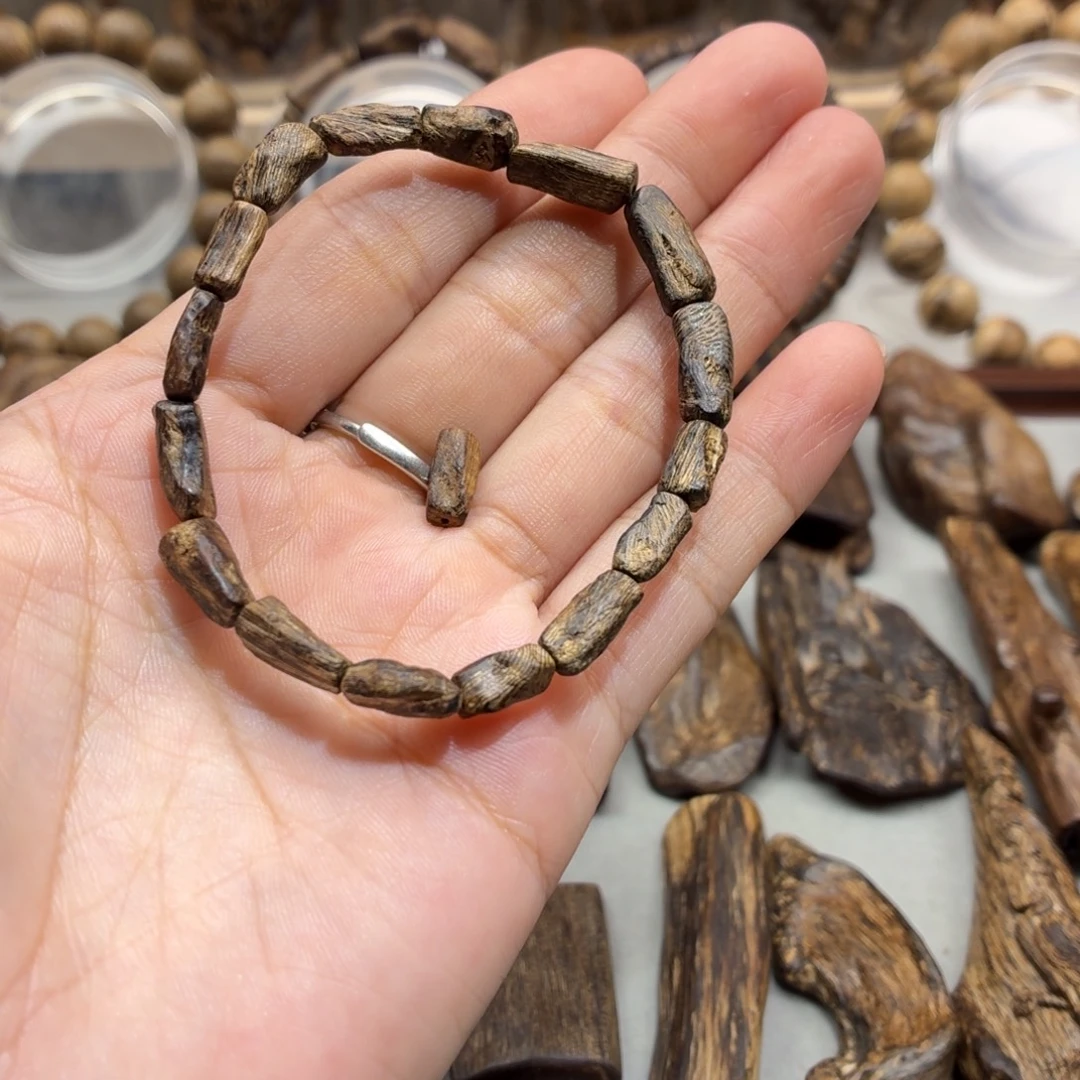 方***恩沉香碎屑沉香达拉干九五