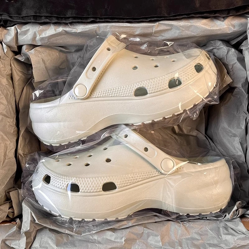 云朵洞洞鞋夏季外穿厚底增高凉拖鞋防滑耐磨透气情侣款沙滩包头拖