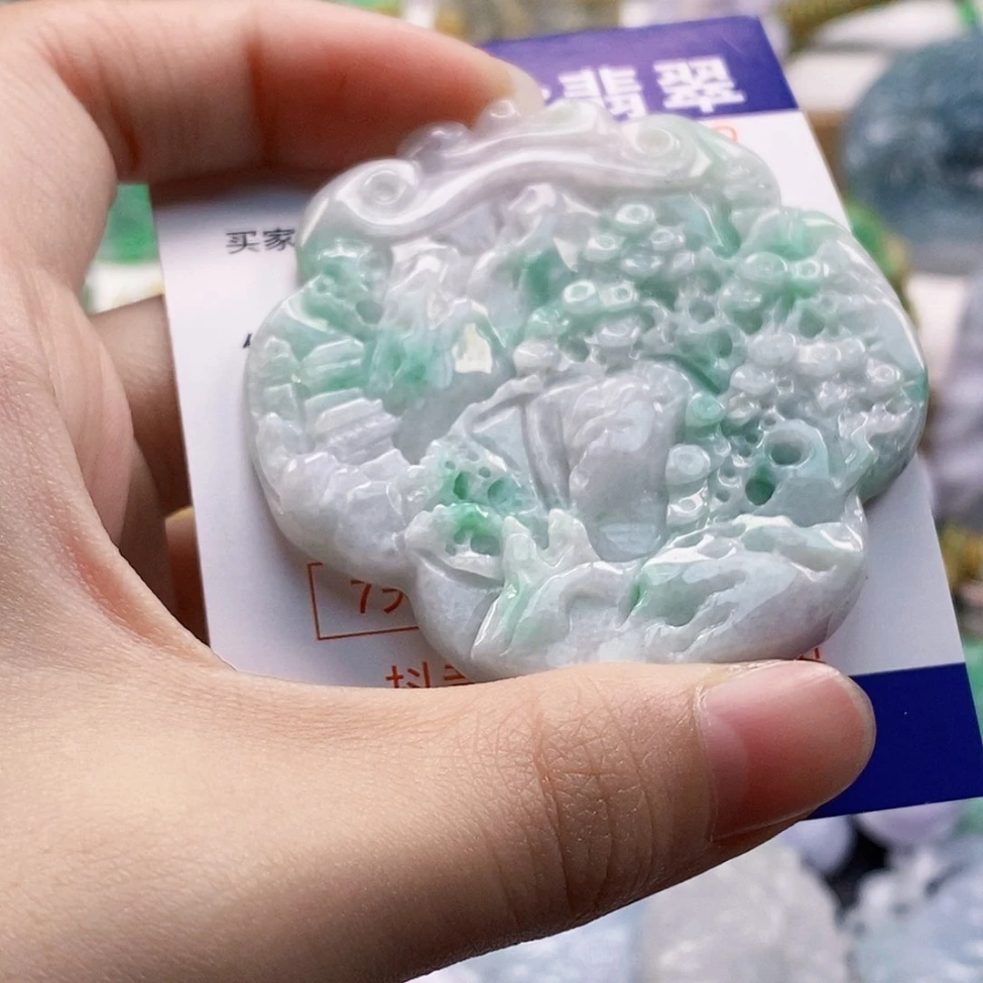 吊坠(不含链)未镶嵌翡翠