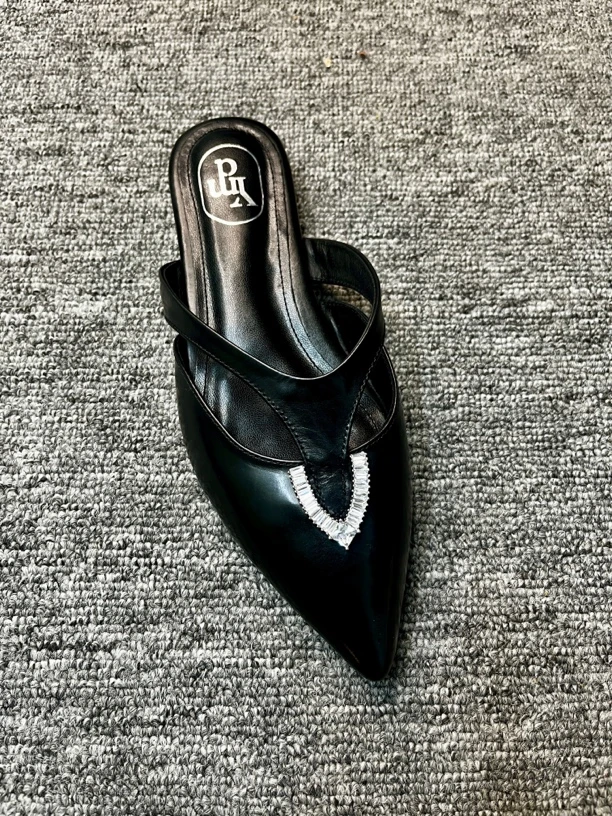 真皮尖头镂空镶钻平跟鞋拖时尚高端百搭舒适小胎牛皮女士鞋拖