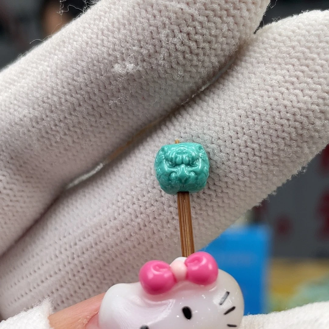 绿松石未镶嵌挂件