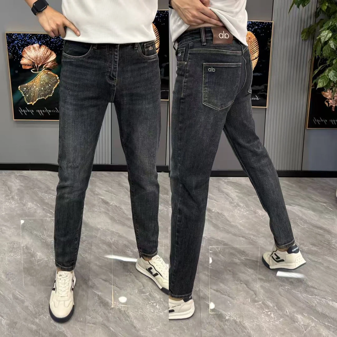 男裤秋季牛仔裤时尚修身显瘦小脚裤牛仔裤男款男士秋冬款裤子
