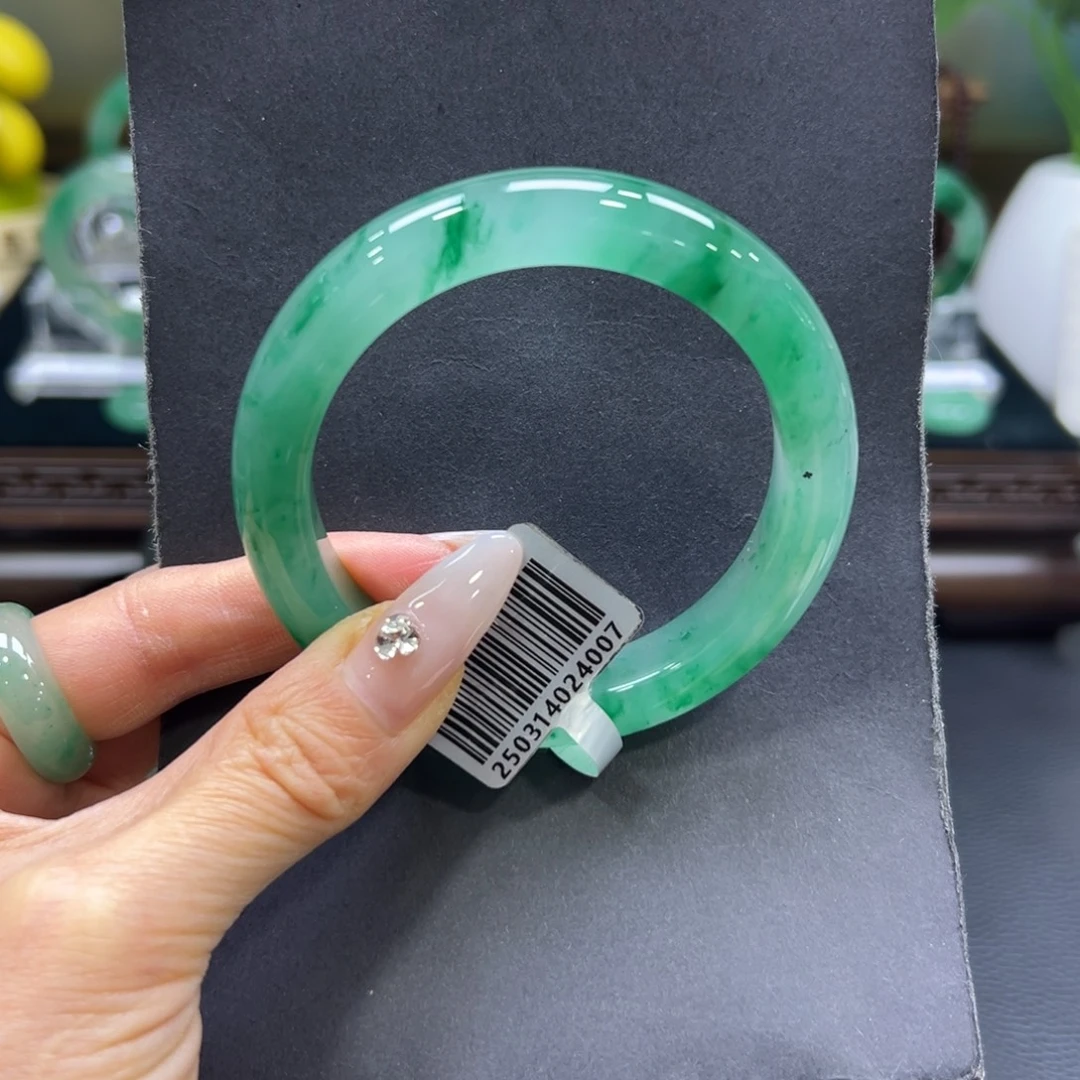 石英质玉（非洲翠）未镶嵌手镯57-58