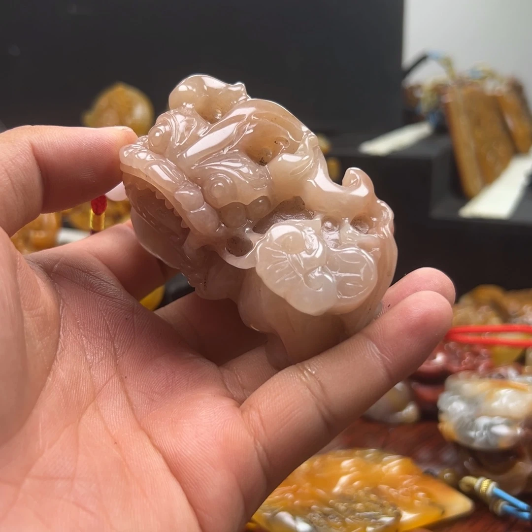 石英质玉（黄龙玉）未镶嵌多选发其一