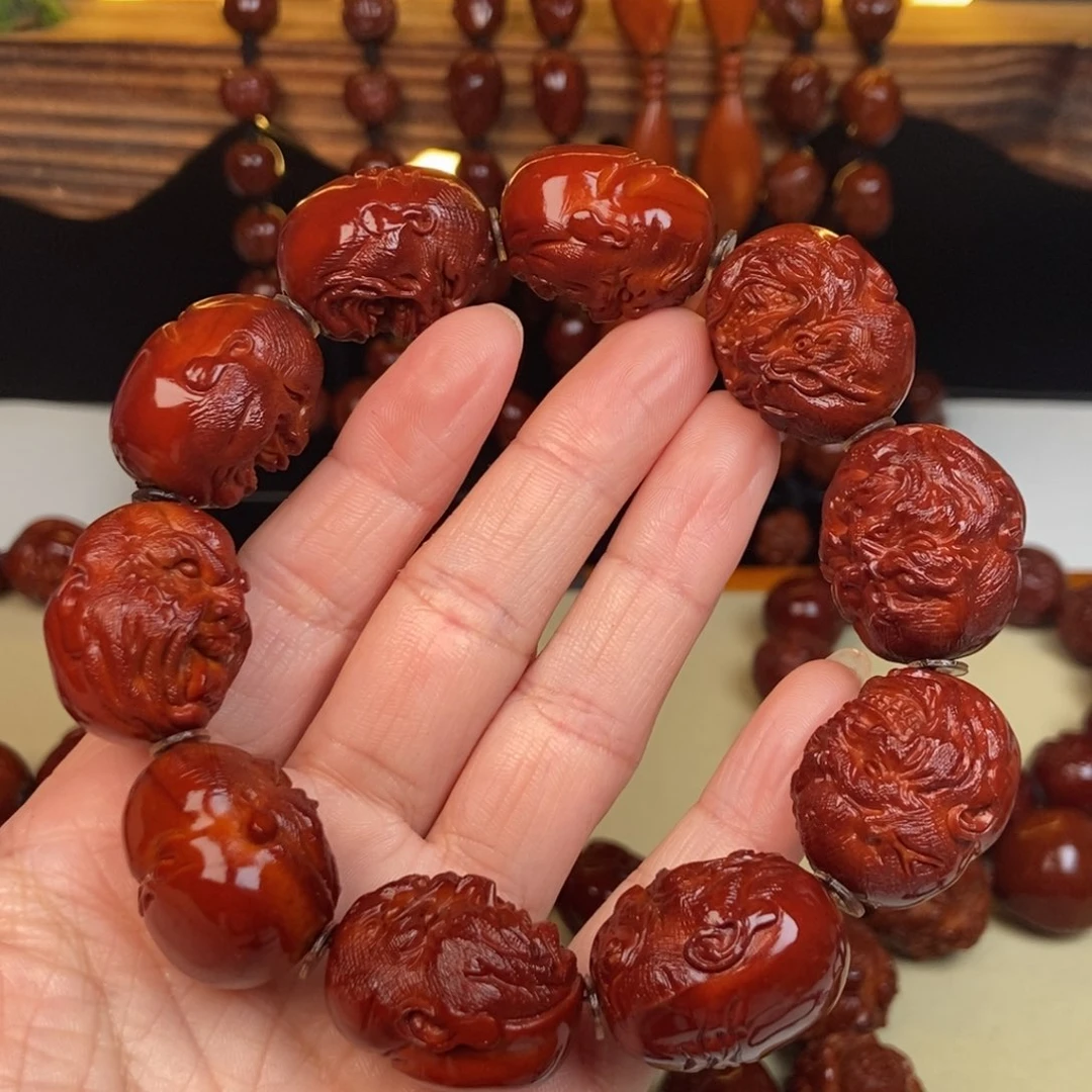 橄榄核吊坠咯*皮肤恶僧