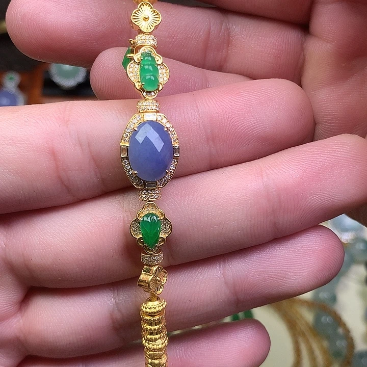 翡翠18K金镶嵌颈饰天然缅甸A货翡翠