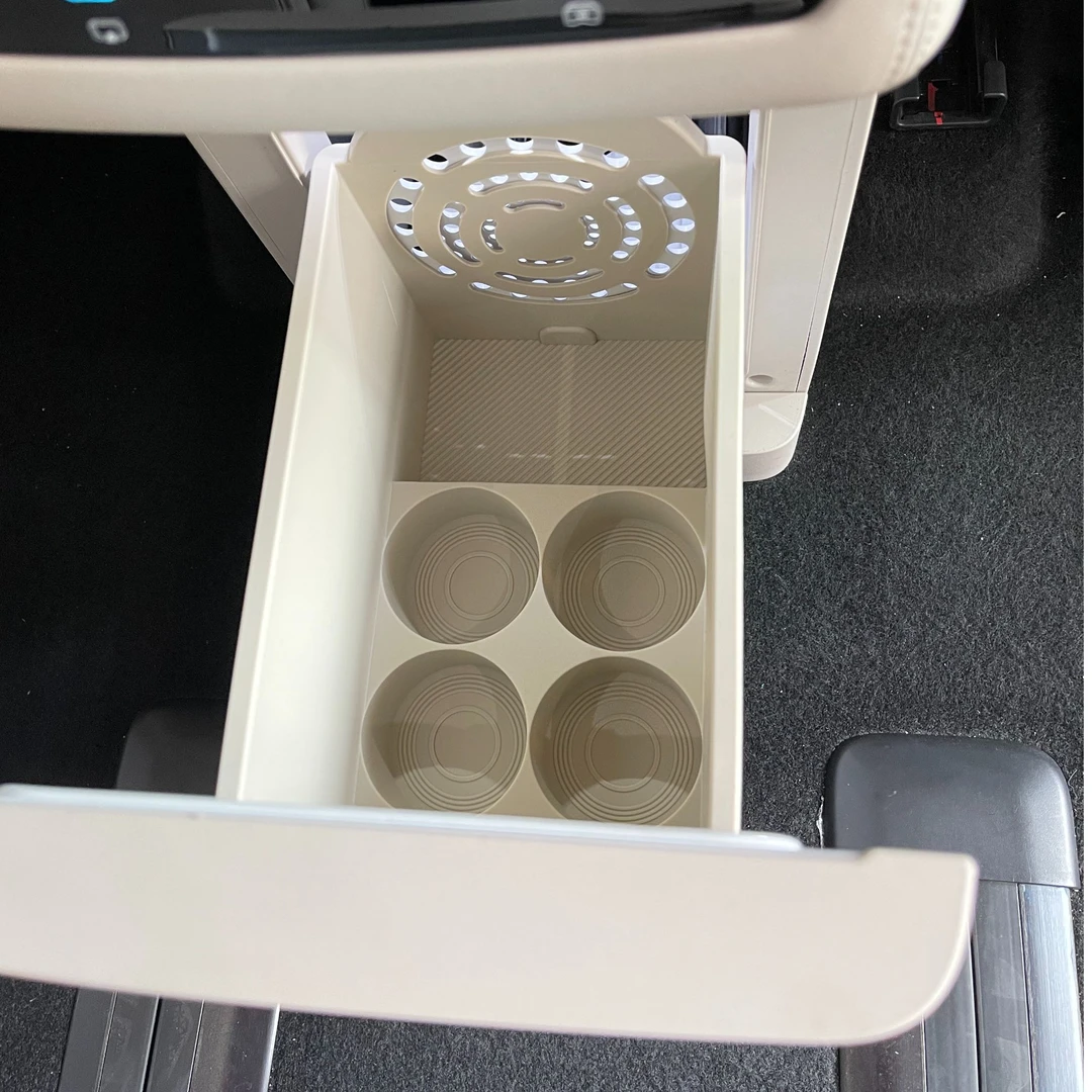 适用比亚迪夏冰箱硅胶垫杯架饮料固定杯托防滑硅胶垫内饰改装用品