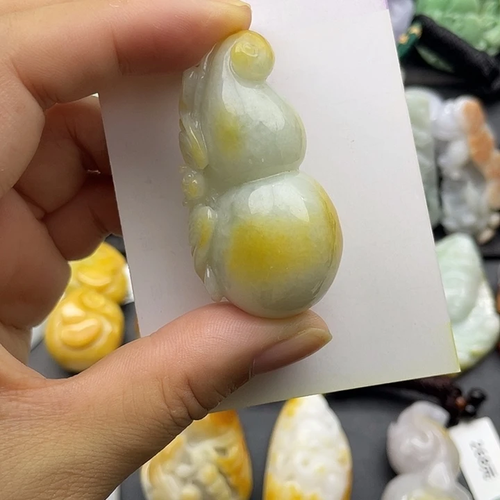 翡翠未镶嵌颈饰天然翡翠