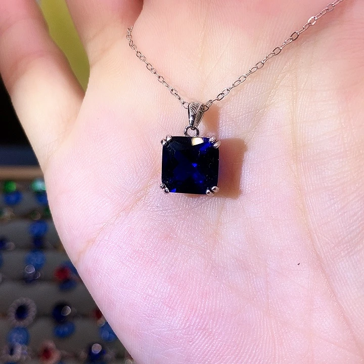 蓝宝石吊坠(赠链)银S925镶嵌