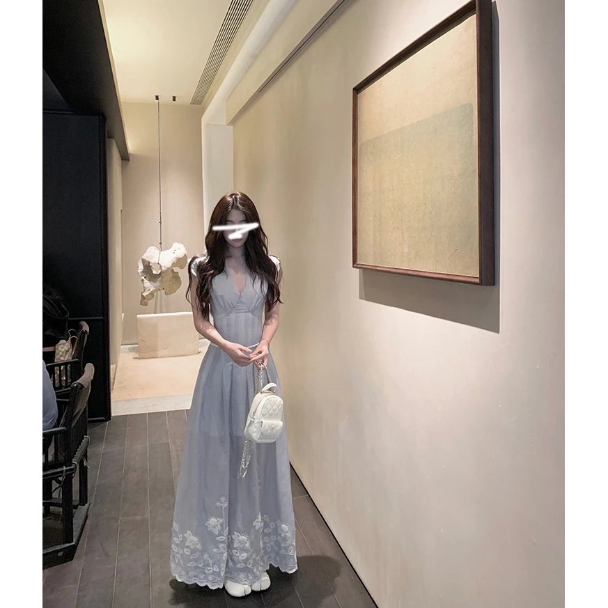 独家条纹版重工提花刺绣连衣裙夏季A字V领纯色无袖连衣裙女
