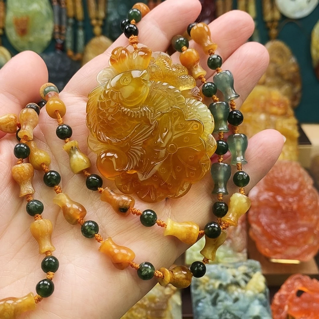 蛇纹石玉未镶嵌颈饰精品鱼