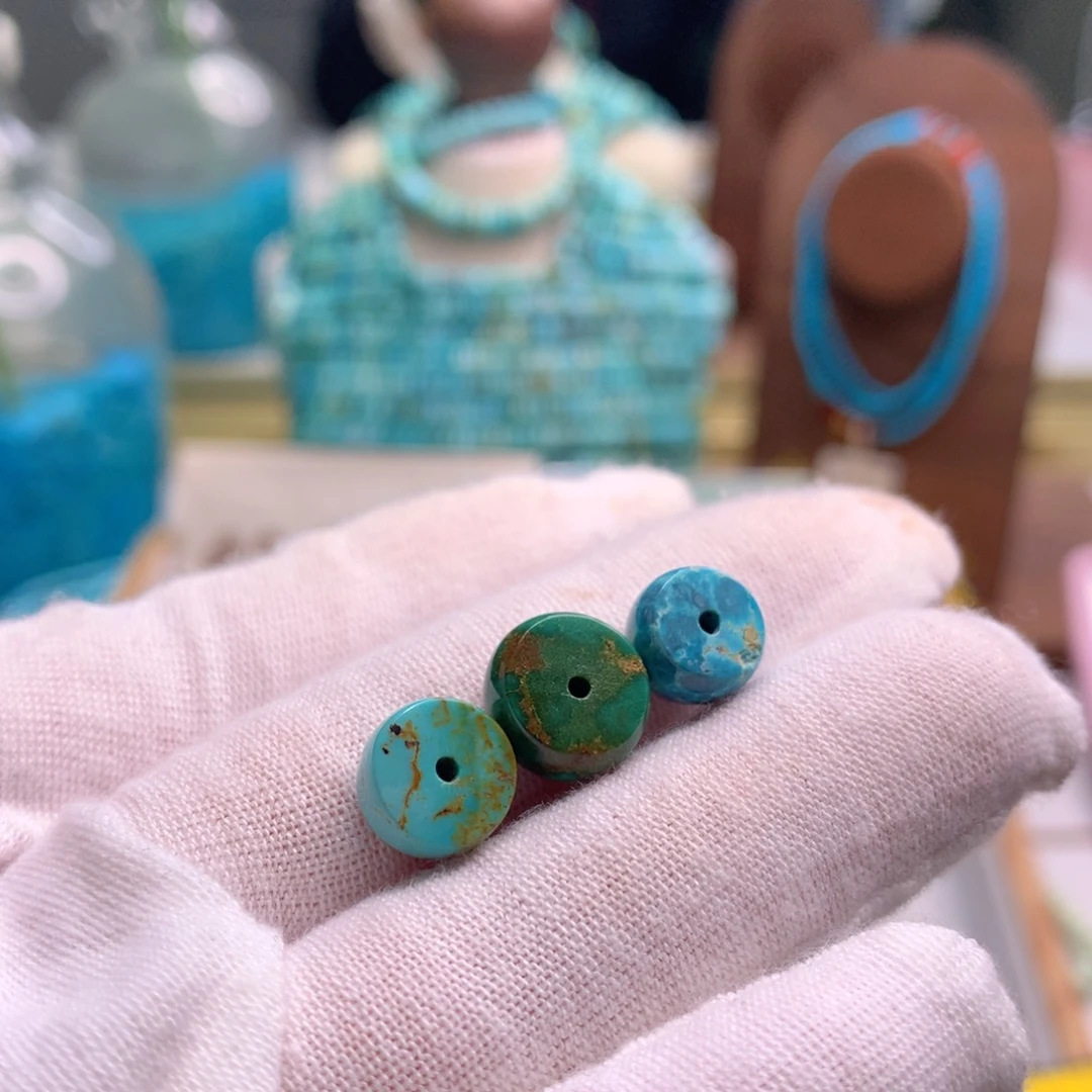 绿松石未镶嵌饰品