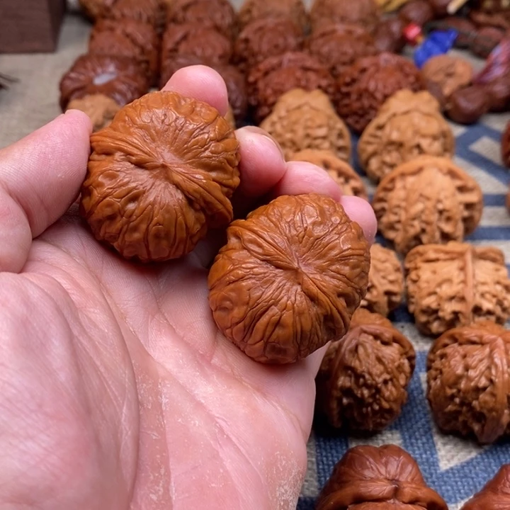 文玩核桃手串南*?核桃