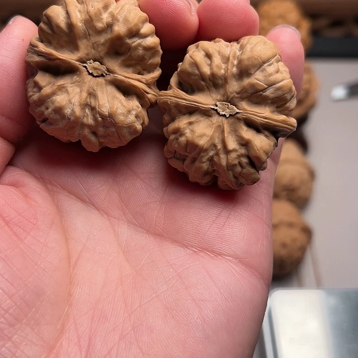 风***泪吊坠桃核文玩核桃手把件