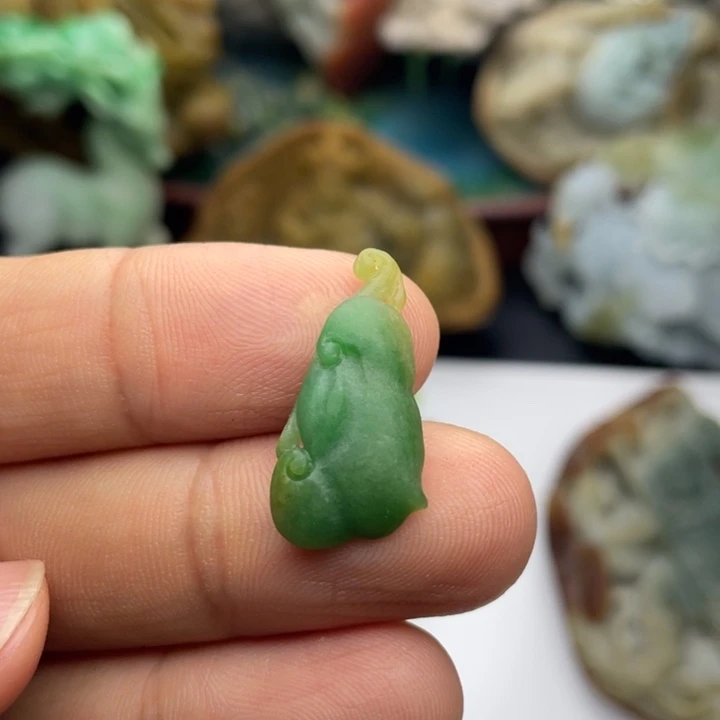 定制翡翠未镶嵌定制