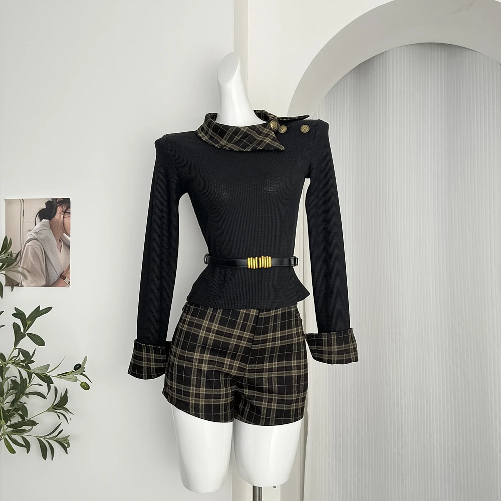 秋冬设计感拼接打底衫上衣长袖针织衫毛衣+格子短裤套装