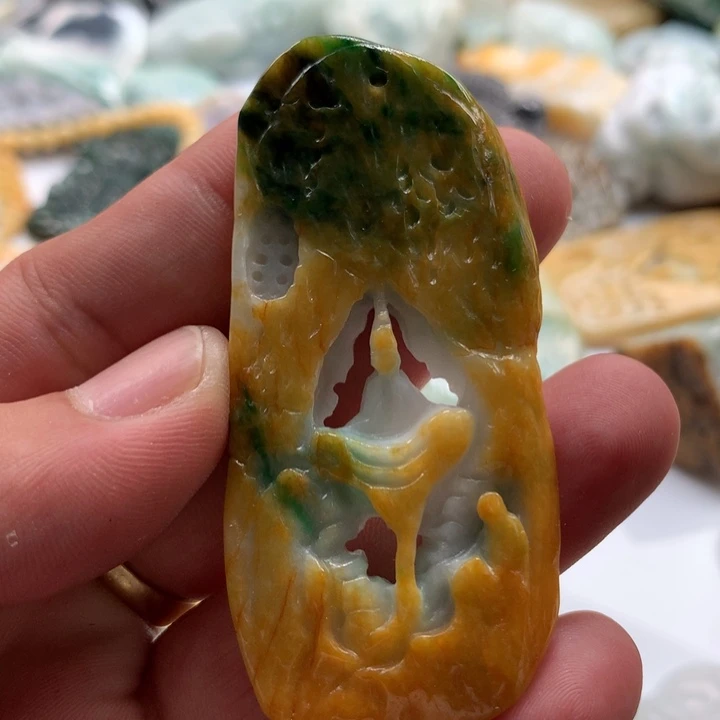 翡翠未镶嵌颈饰保真天然a货翡翠