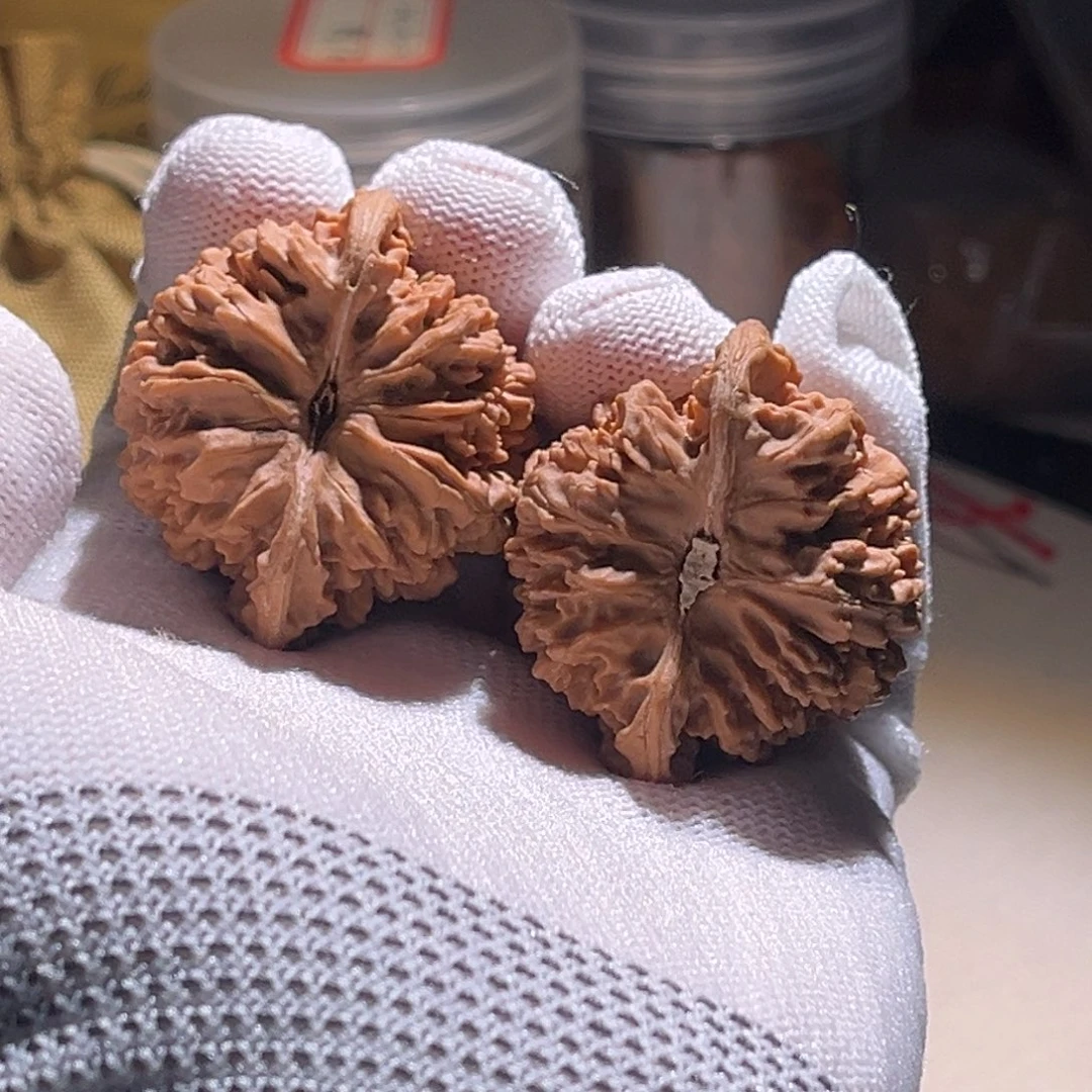 咔***药券品。43满天真。钱品。