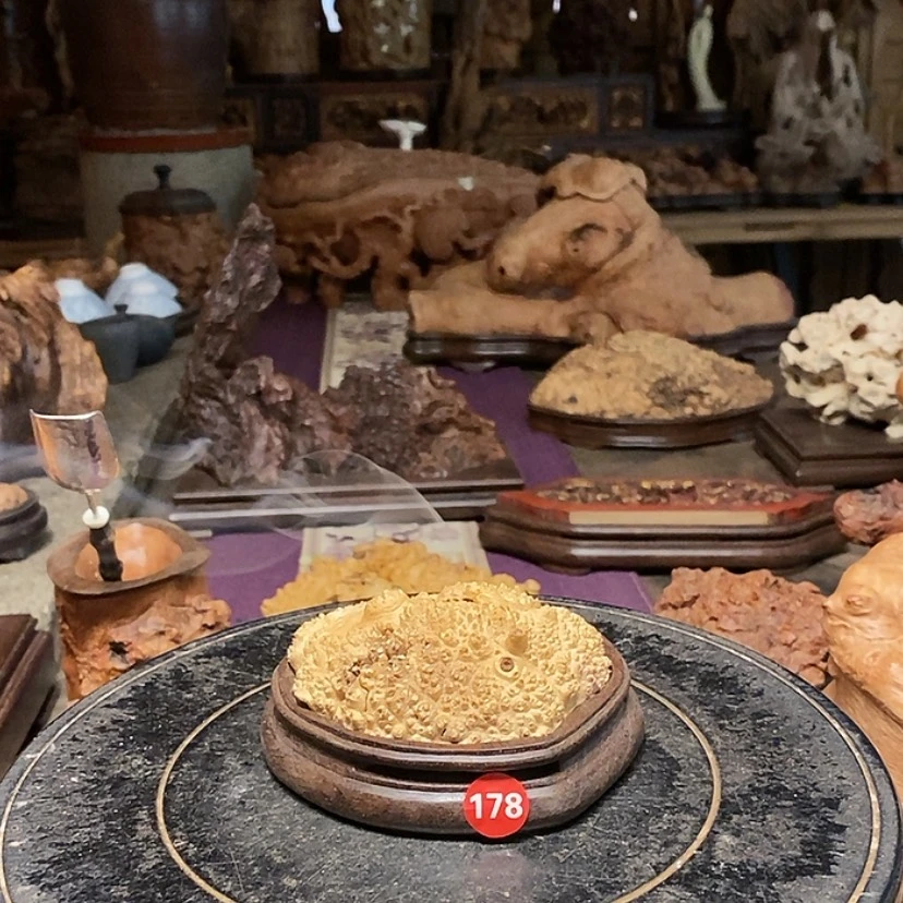 【闪购商品】178号黄金檀木香炉工艺