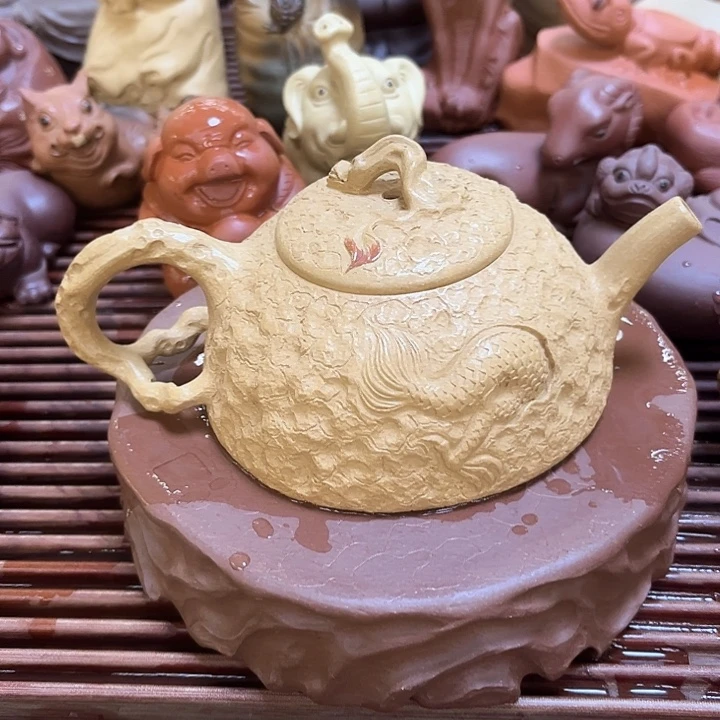 紫砂茶杯强***^紫砂隐龙供春壶