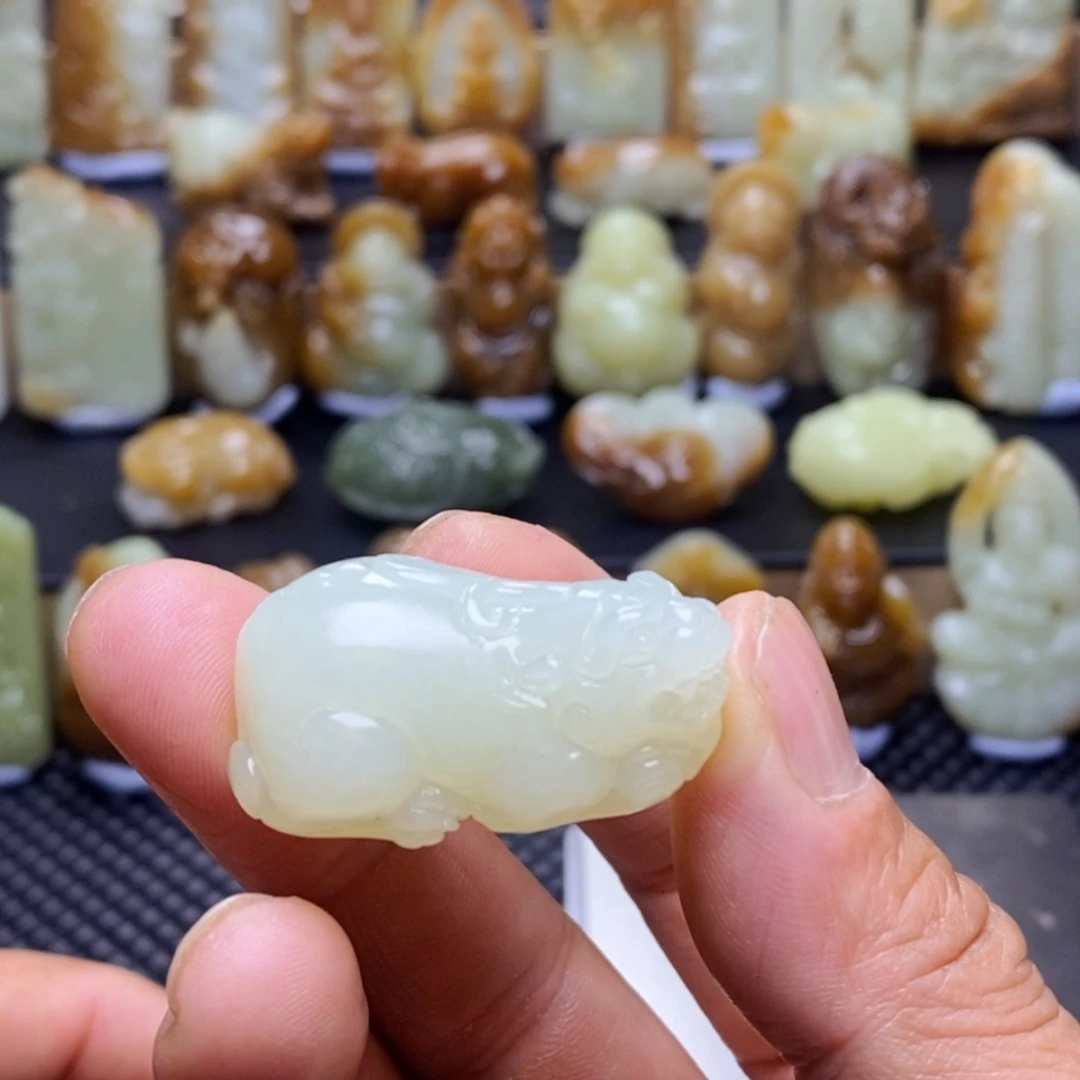 和田玉未镶嵌吊坠(不含链)