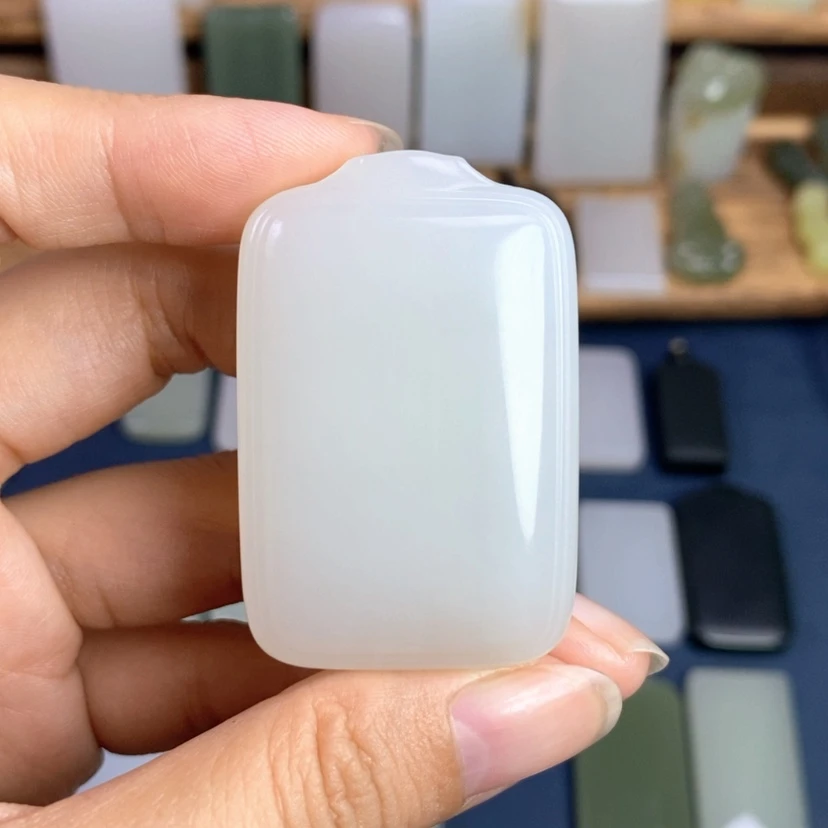 【闪购商品】颈饰未镶嵌和田玉国****良