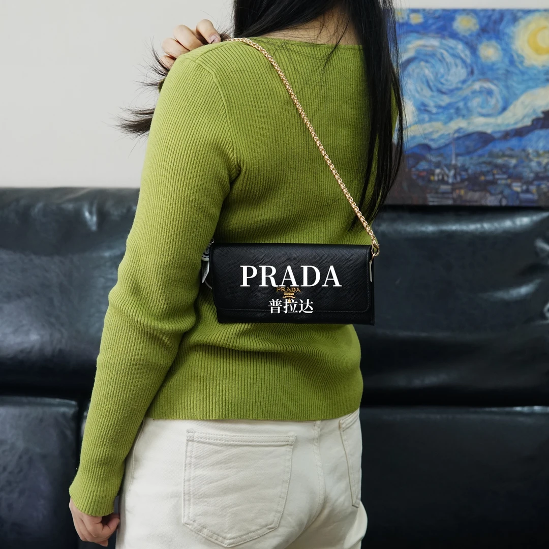 95新 Prada/普拉达 黑色链条钱包/WJ12309043/9043