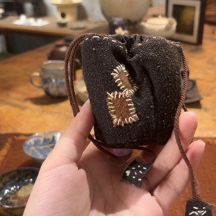 景德镇鱼和熊手工陶艺