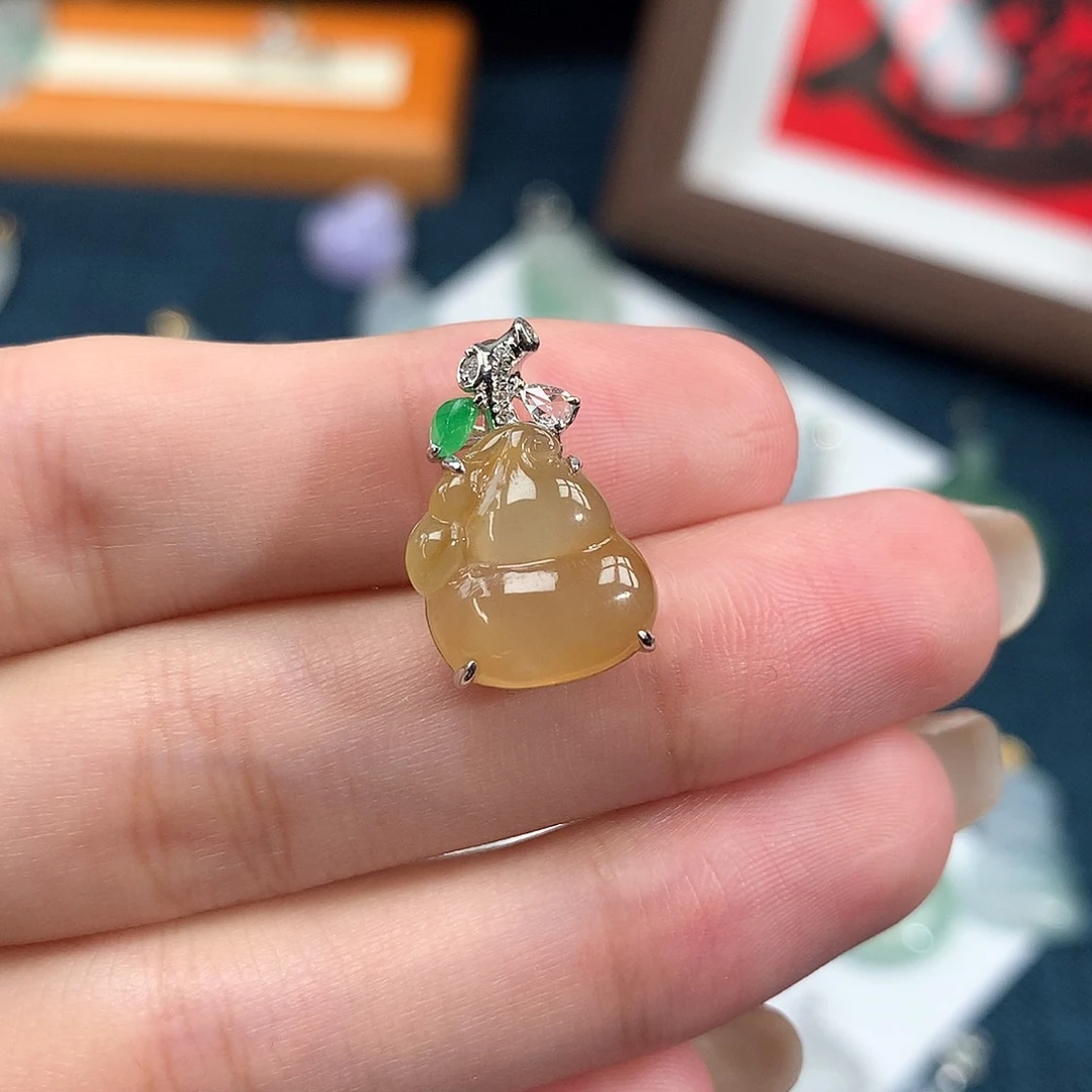 吊坠(不含链)18K金镶嵌翡翠