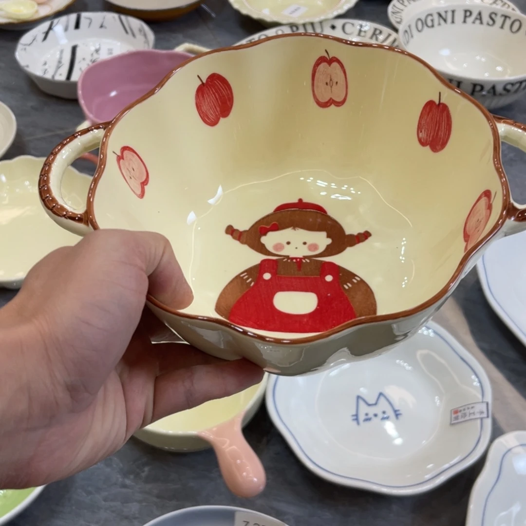 陶瓷微瑕餐具介意勿拍，满18飞！