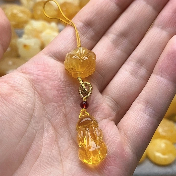 未镶嵌颈饰琥珀琥珀蜜蜡吊坠