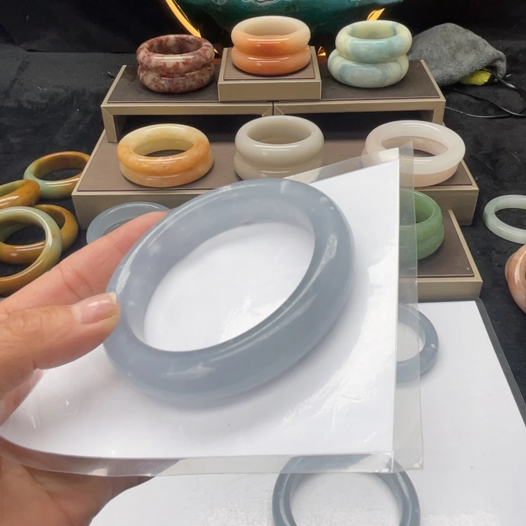 石英质玉未镶嵌15844883398