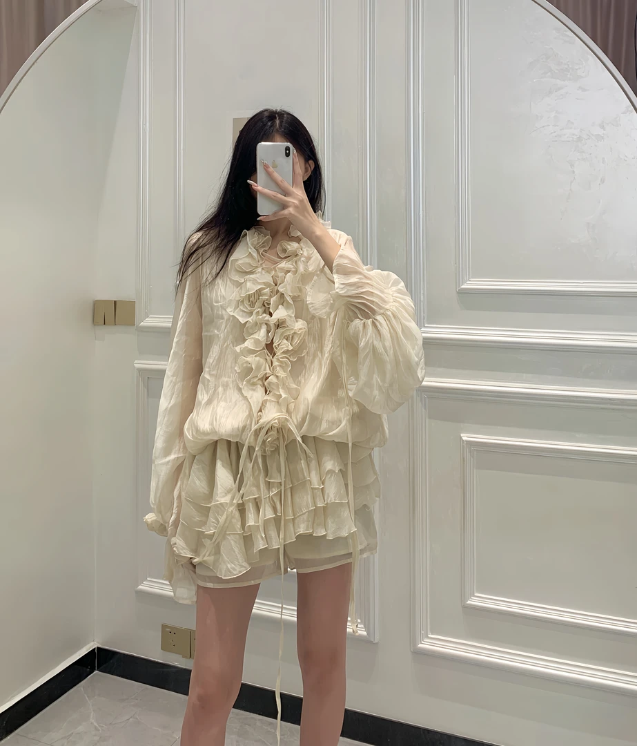 纯欲设计25ss春性感微透立体花朵绑带灯笼袖荷叶边仙女裙