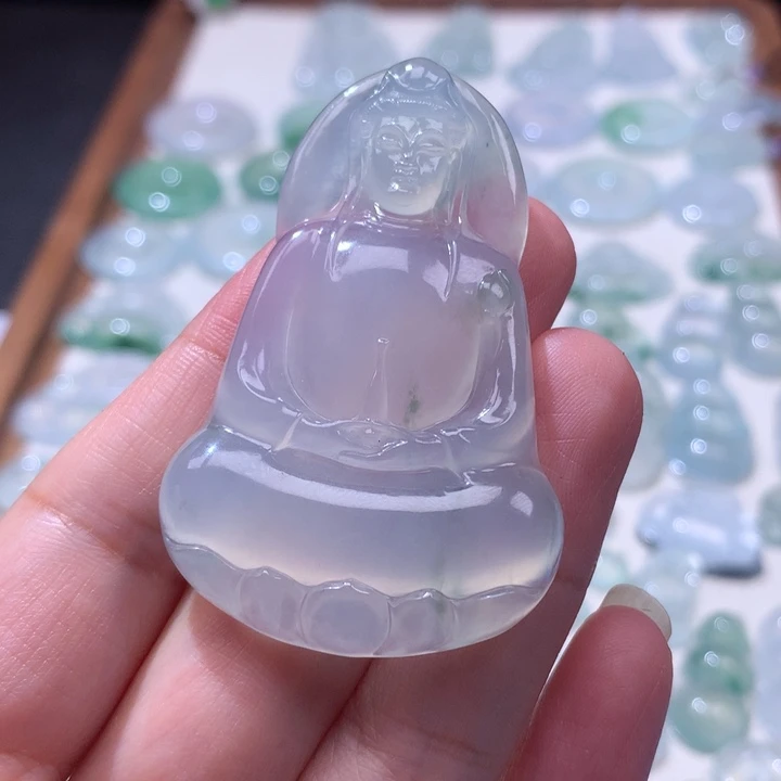 颈饰未镶嵌翡翠冰种素衣观音