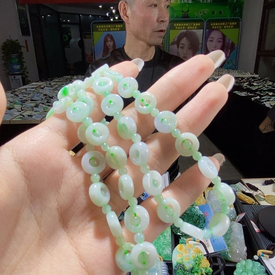 颈饰未镶嵌翡翠翡翠