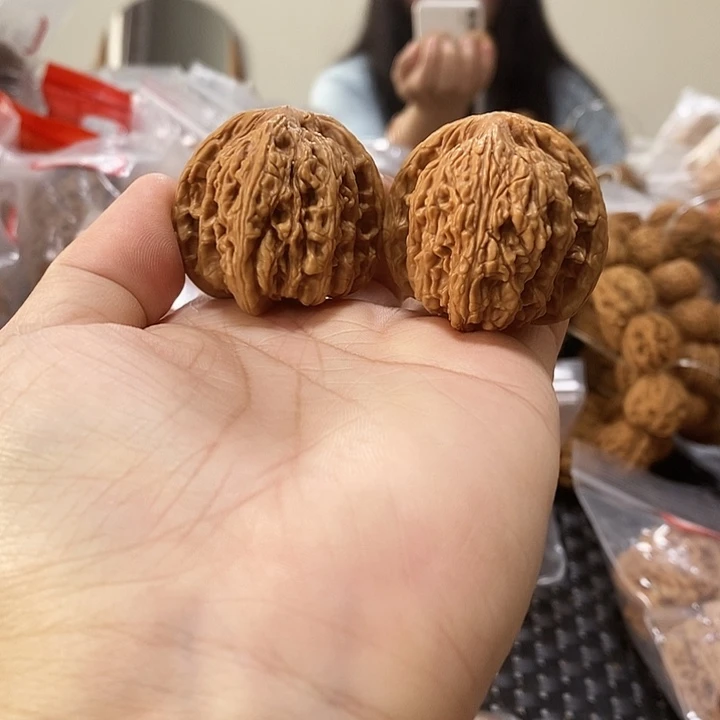 文玩核桃吊坠密纹36已打底