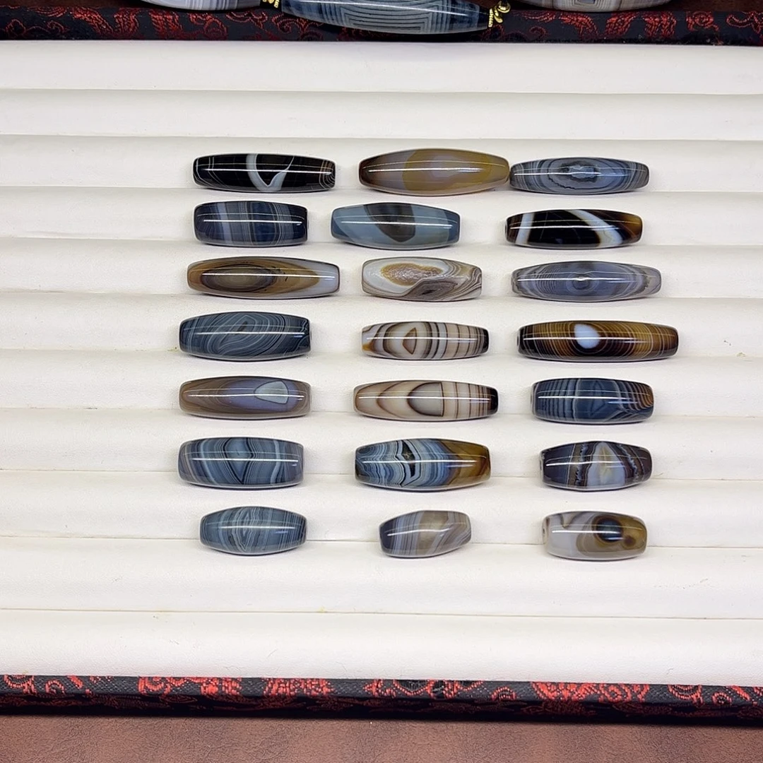 翠***微玛瑙/玉髓未镶嵌颈饰