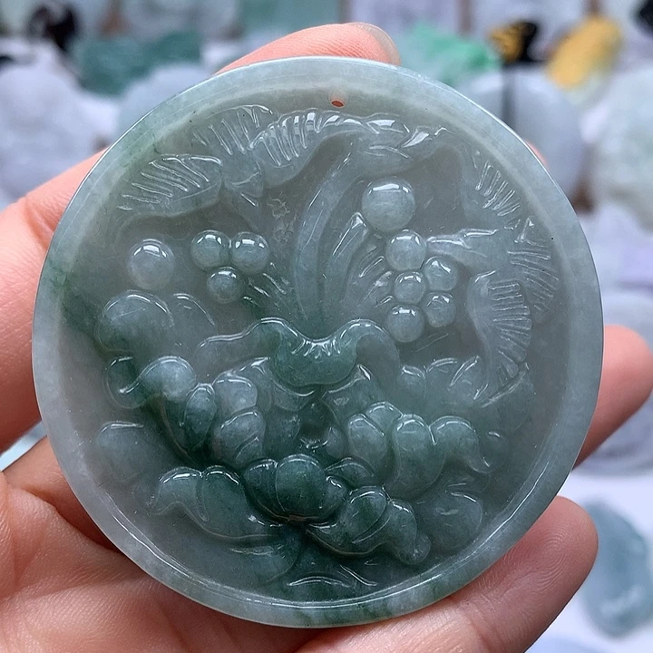 翡翠未镶嵌颈饰花开富贵福利