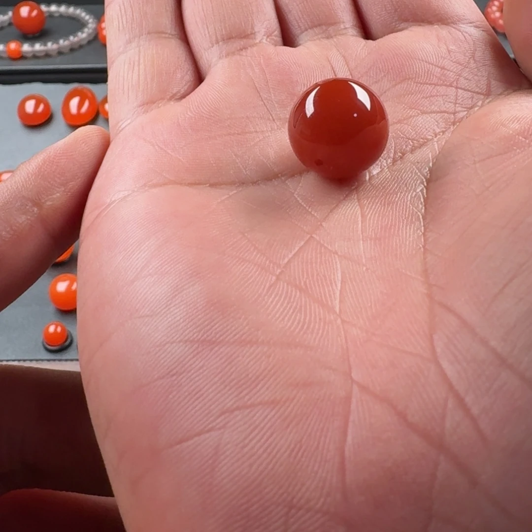 南红玛瑙未镶嵌圆珠15.1辣椒红