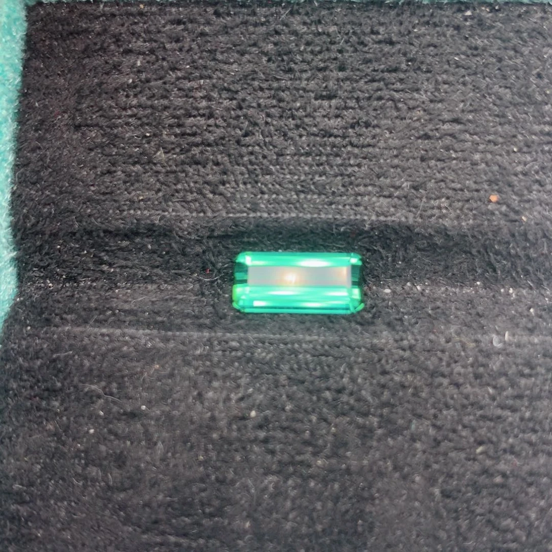 碧玺拉贡色2.26ct未镶嵌
