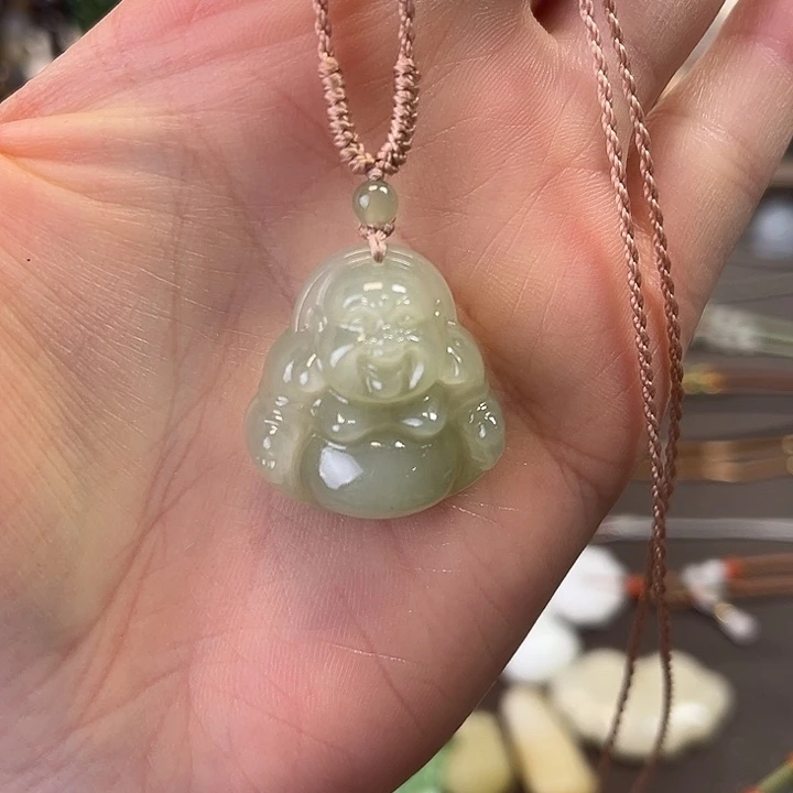 和田玉未镶嵌颈饰高冰佛公