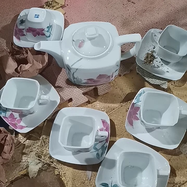 摆件，烧制问题都是正常的31一壶六杯六蝶