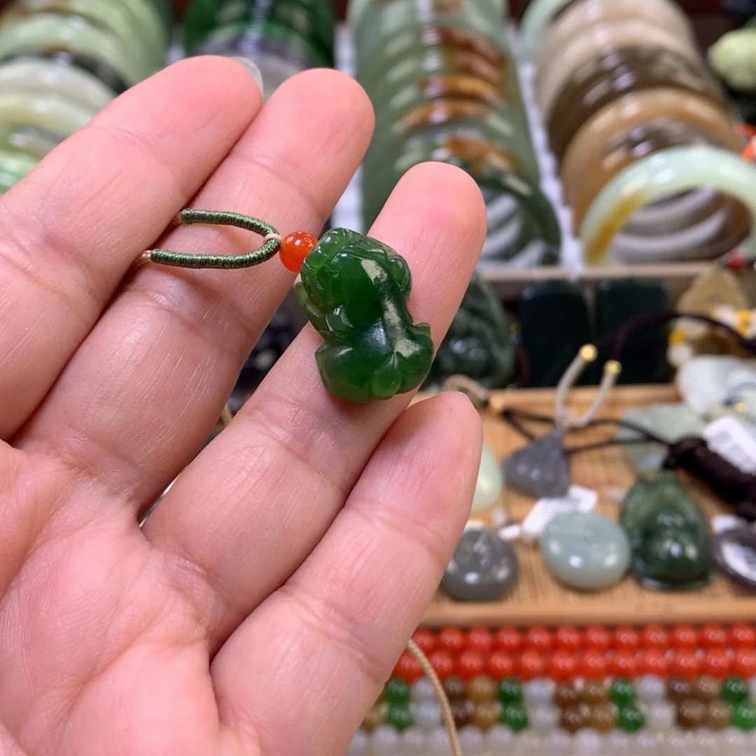 和田玉（碧玉）未镶嵌颈饰