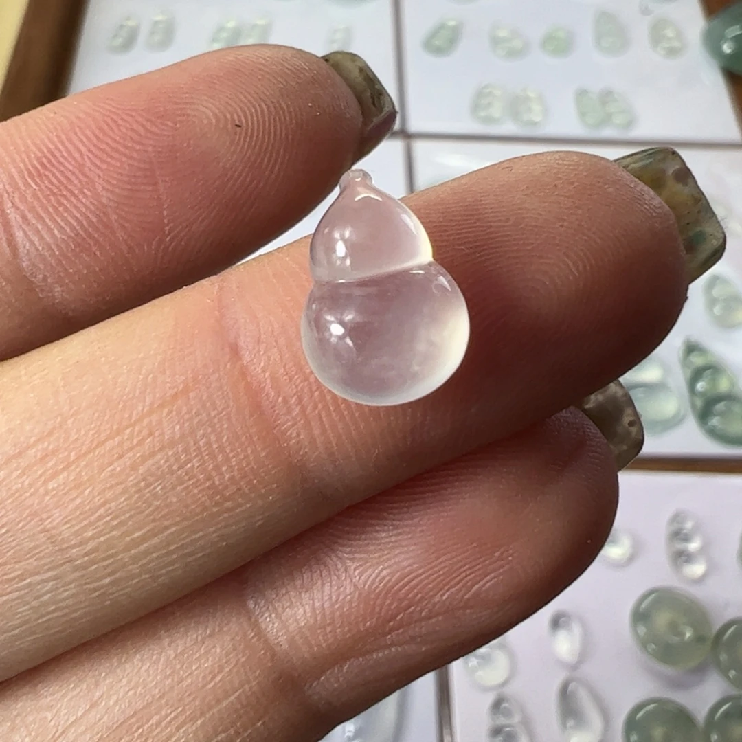 翡翠未镶嵌颈饰缅料翡翠正冰葫芦