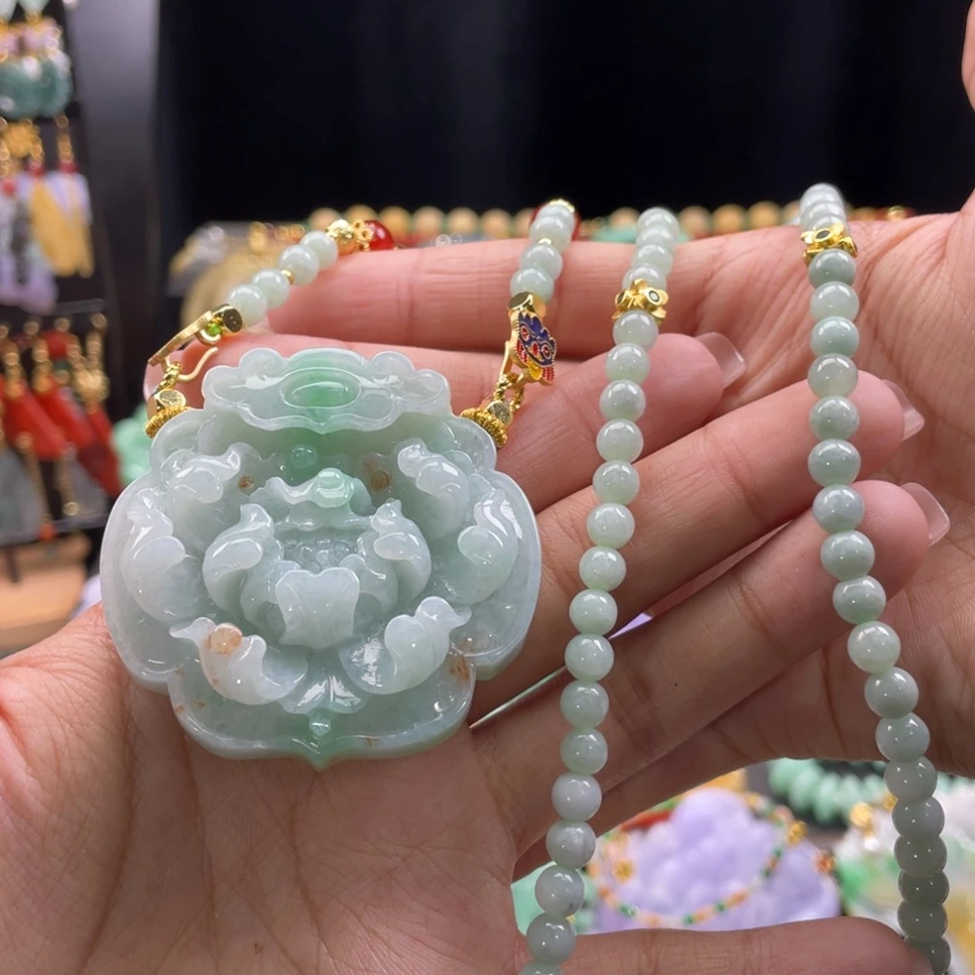 翡翠颈饰未镶嵌代编织