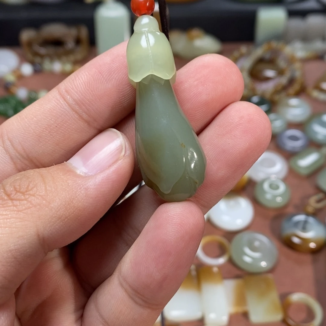 和田玉吊坠(不含链)未镶嵌