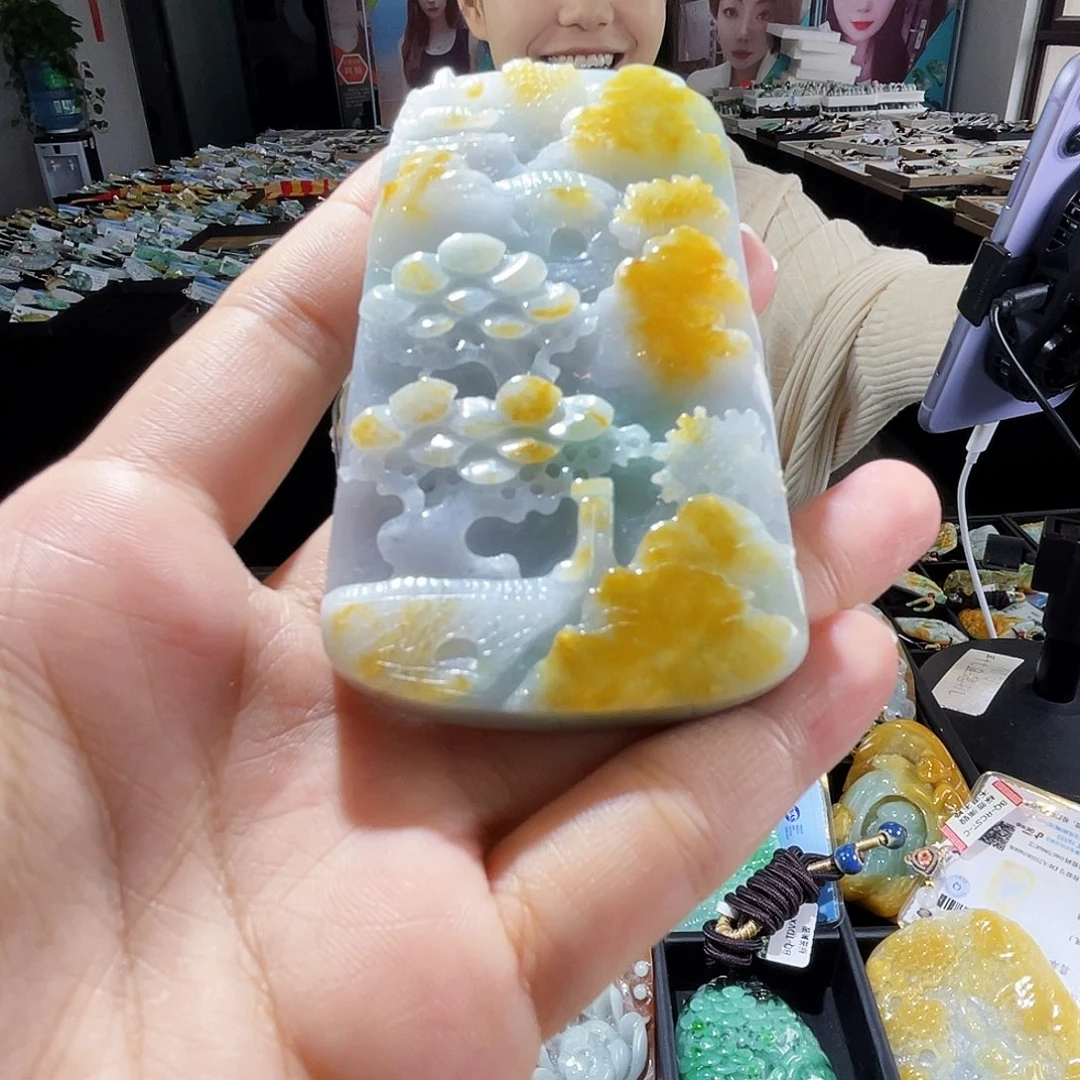 颈饰未镶嵌翡翠一