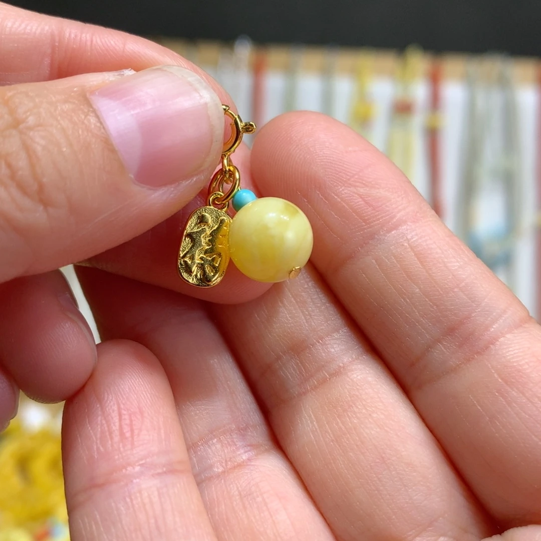 琥珀未镶嵌裸石9.4mm