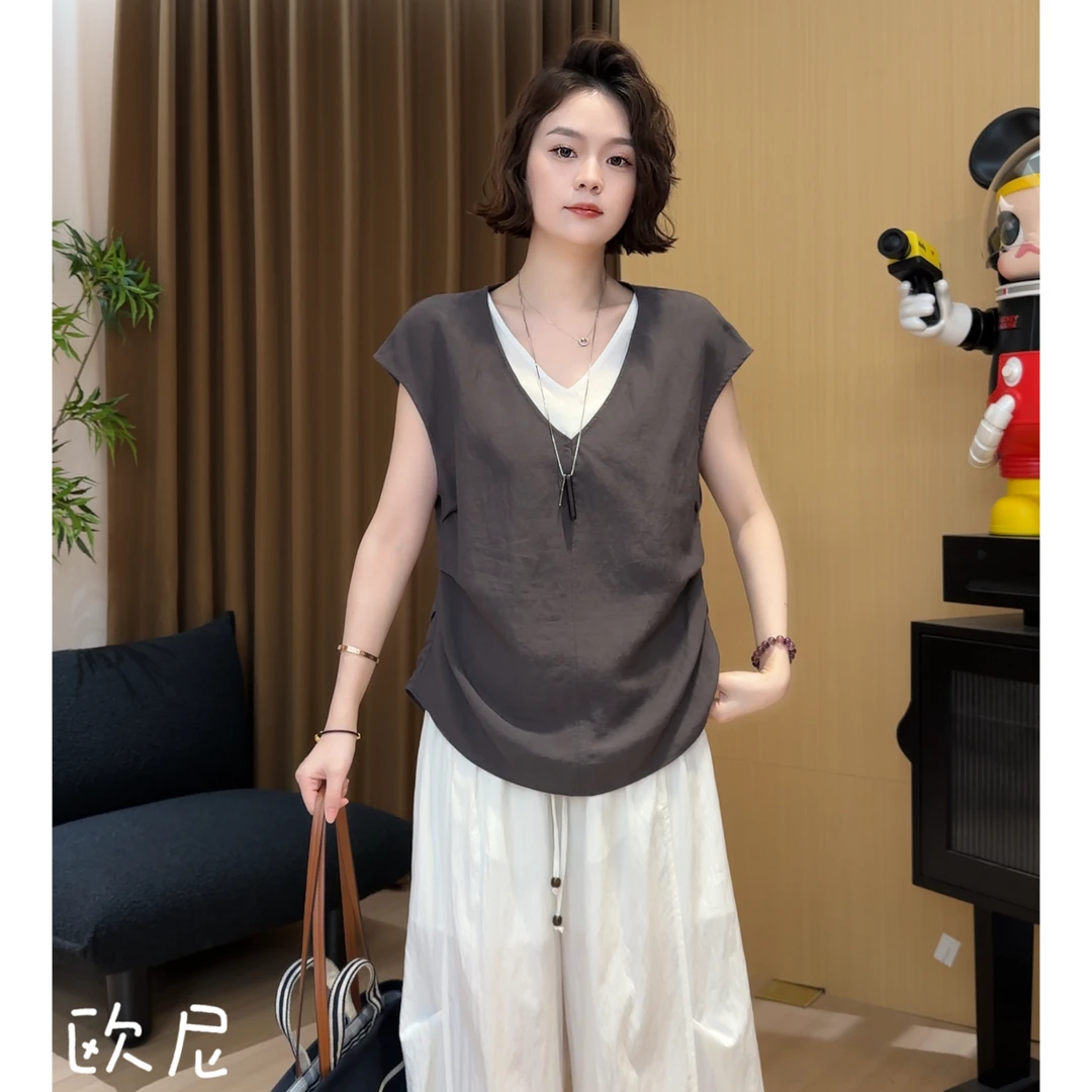 欧尼私服 2025夏新款v领假两件拼接修身透气短袖T恤2507C3891