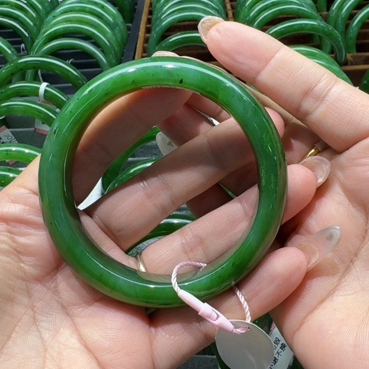 未镶嵌手镯和田玉（碧玉）